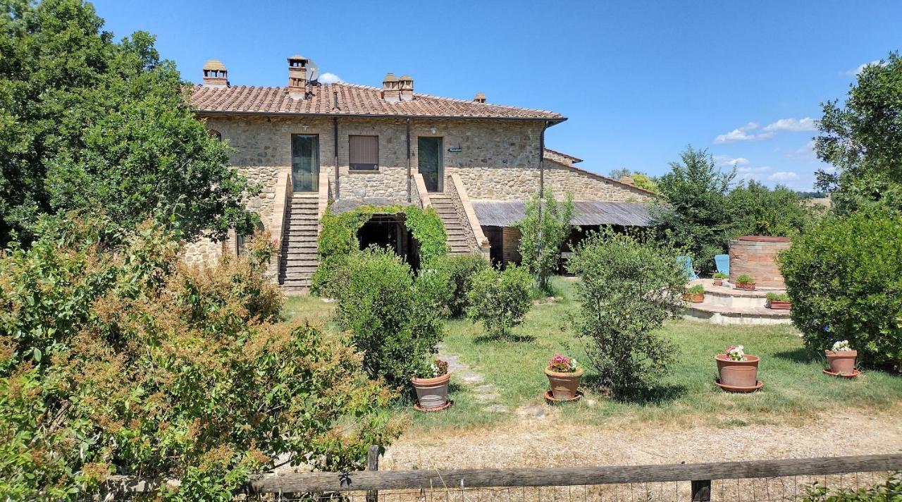 Casale Refoli Guest House Casole dʼElsa Екстериор снимка