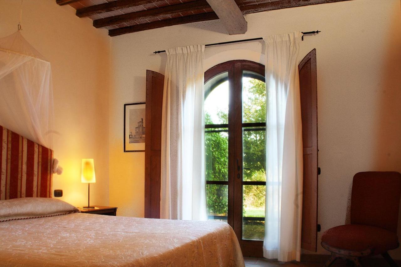 Casale Refoli Guest House Casole dʼElsa Екстериор снимка